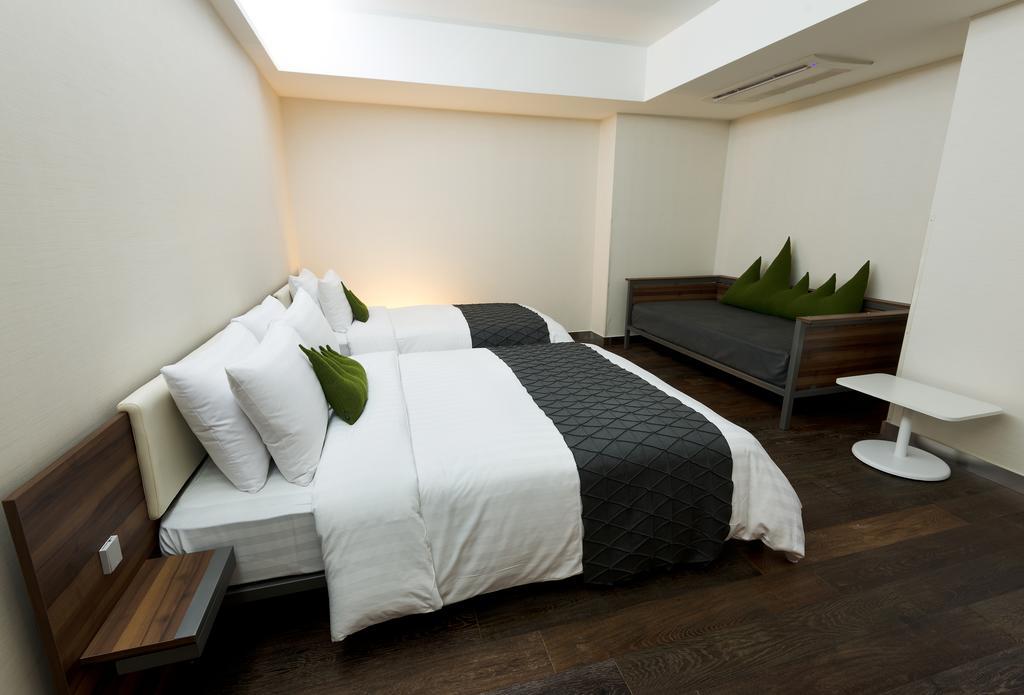 Metro Hotel Myeongdong Seoul Exteriör bild