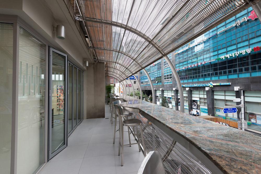 Metro Hotel Myeongdong Seoul Exteriör bild