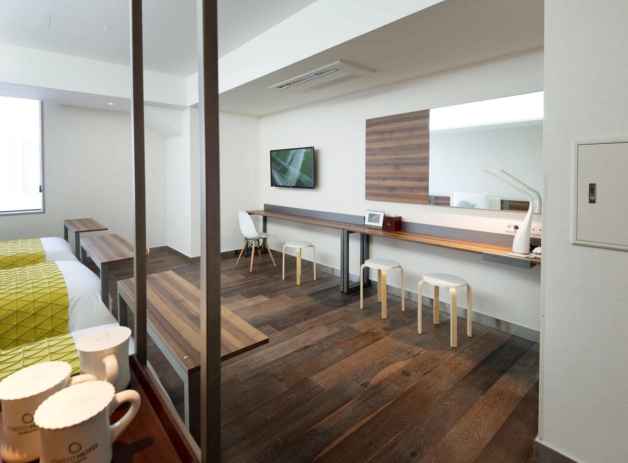 Metro Hotel Myeongdong Seoul Exteriör bild