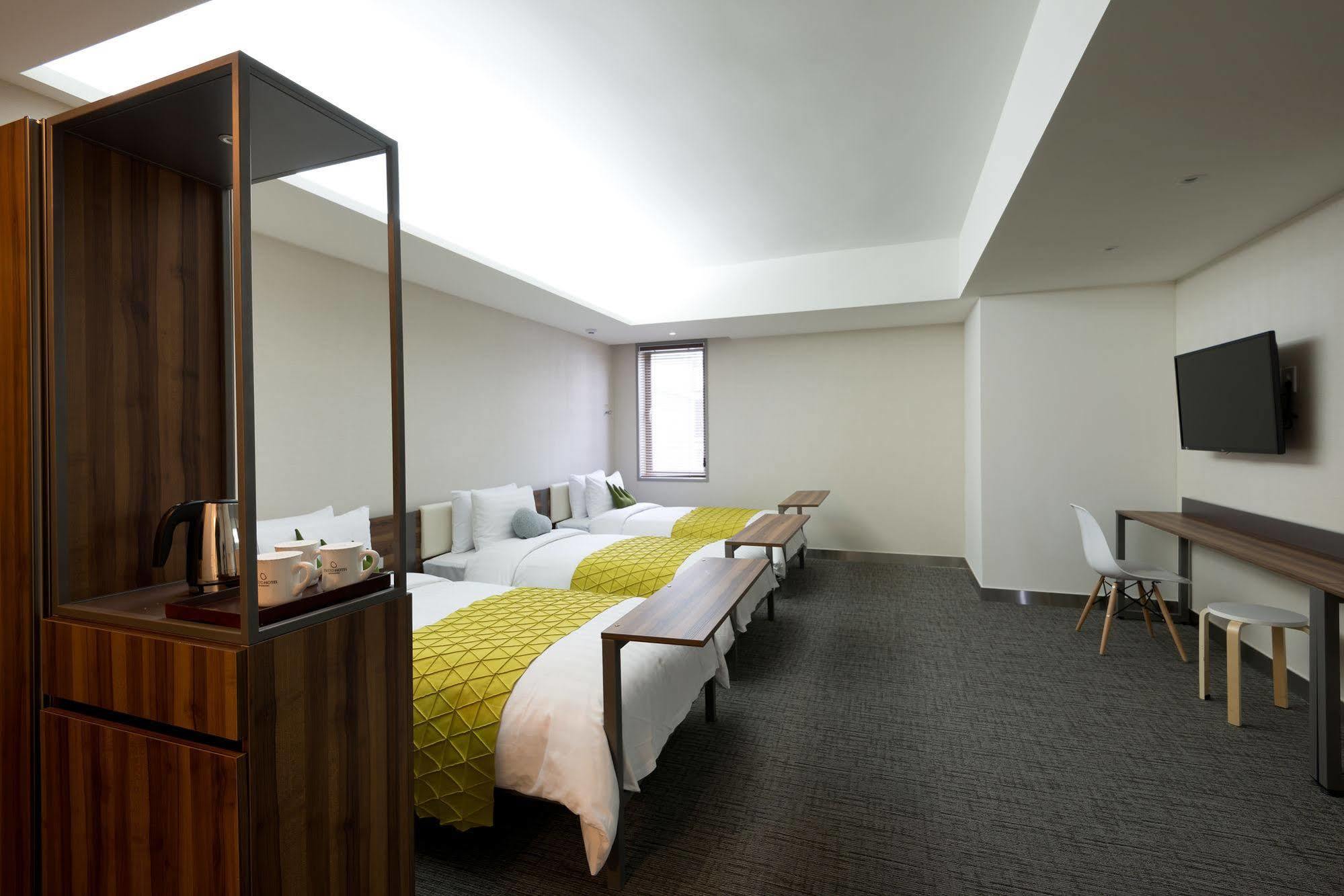 Metro Hotel Myeongdong Seoul Exteriör bild