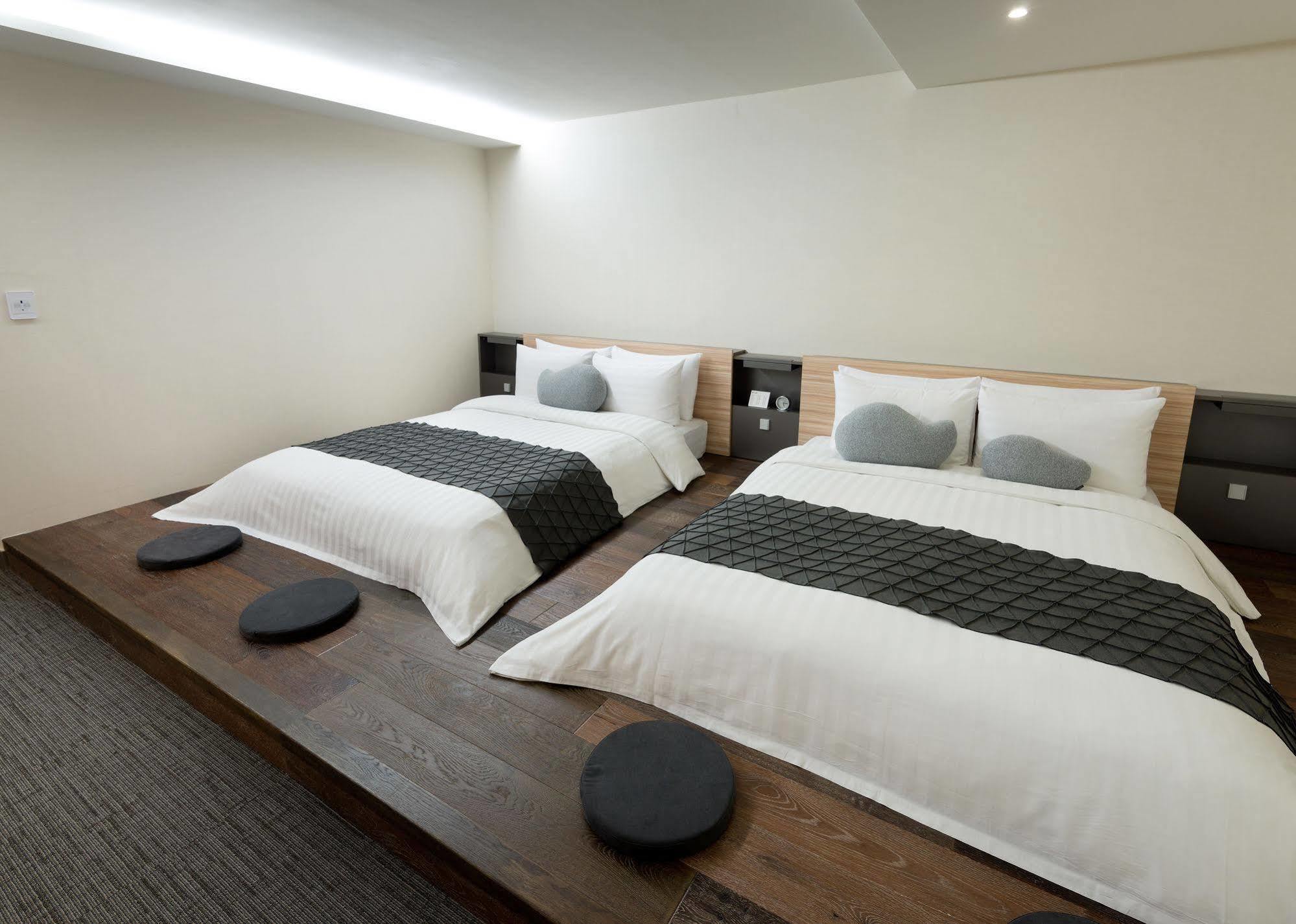 Metro Hotel Myeongdong Seoul Exteriör bild